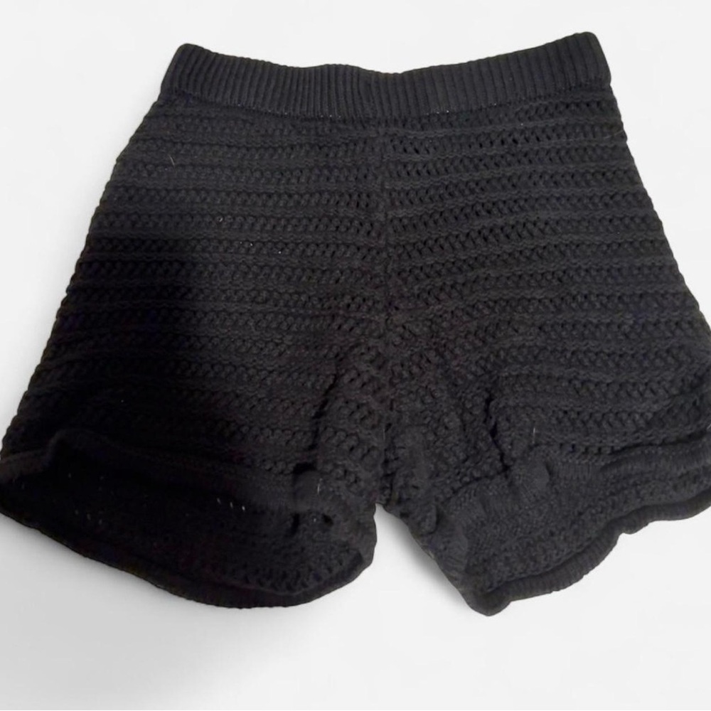 Wild Fable Black Textured High Waist Shorts